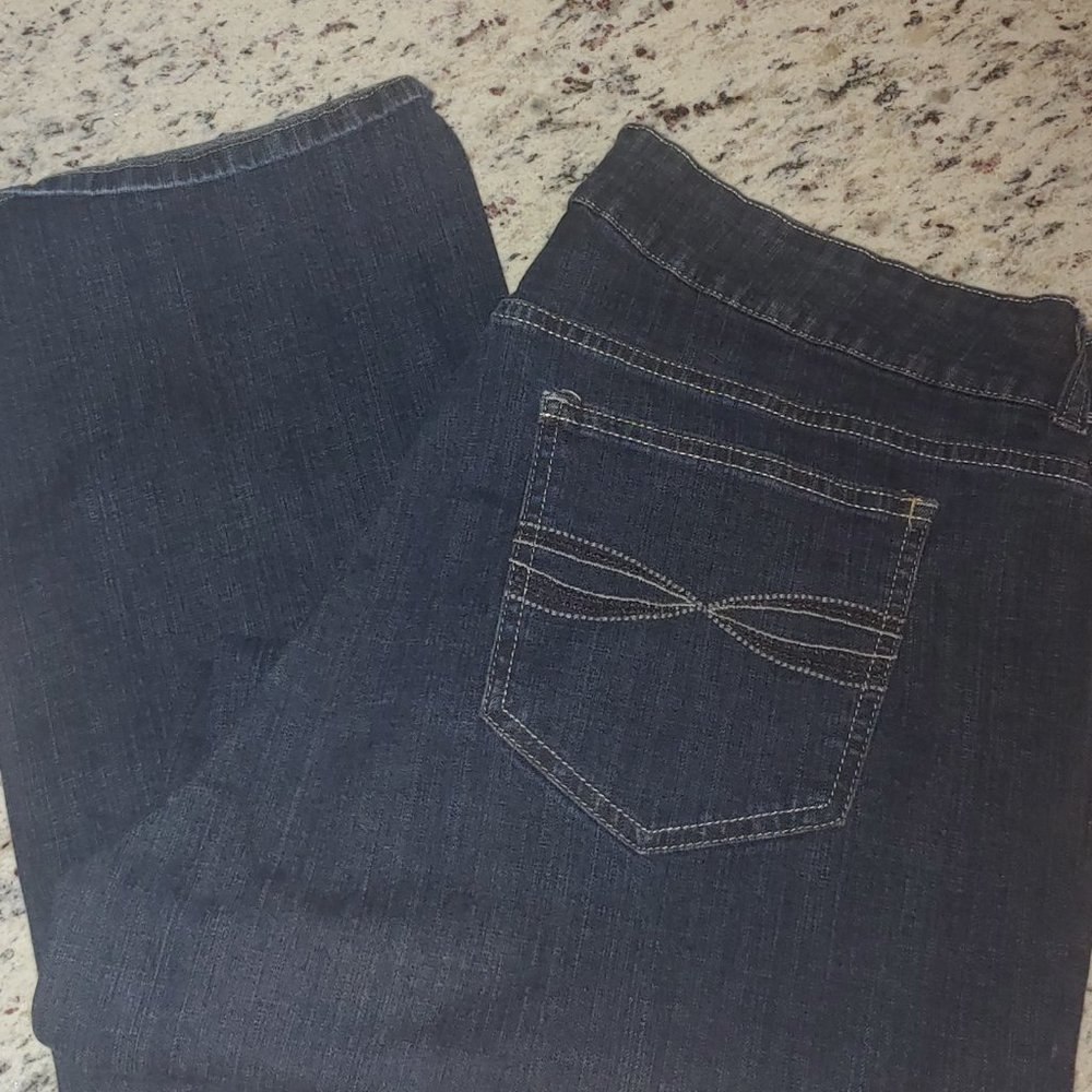 Mid-rise straight leg jeans 16M